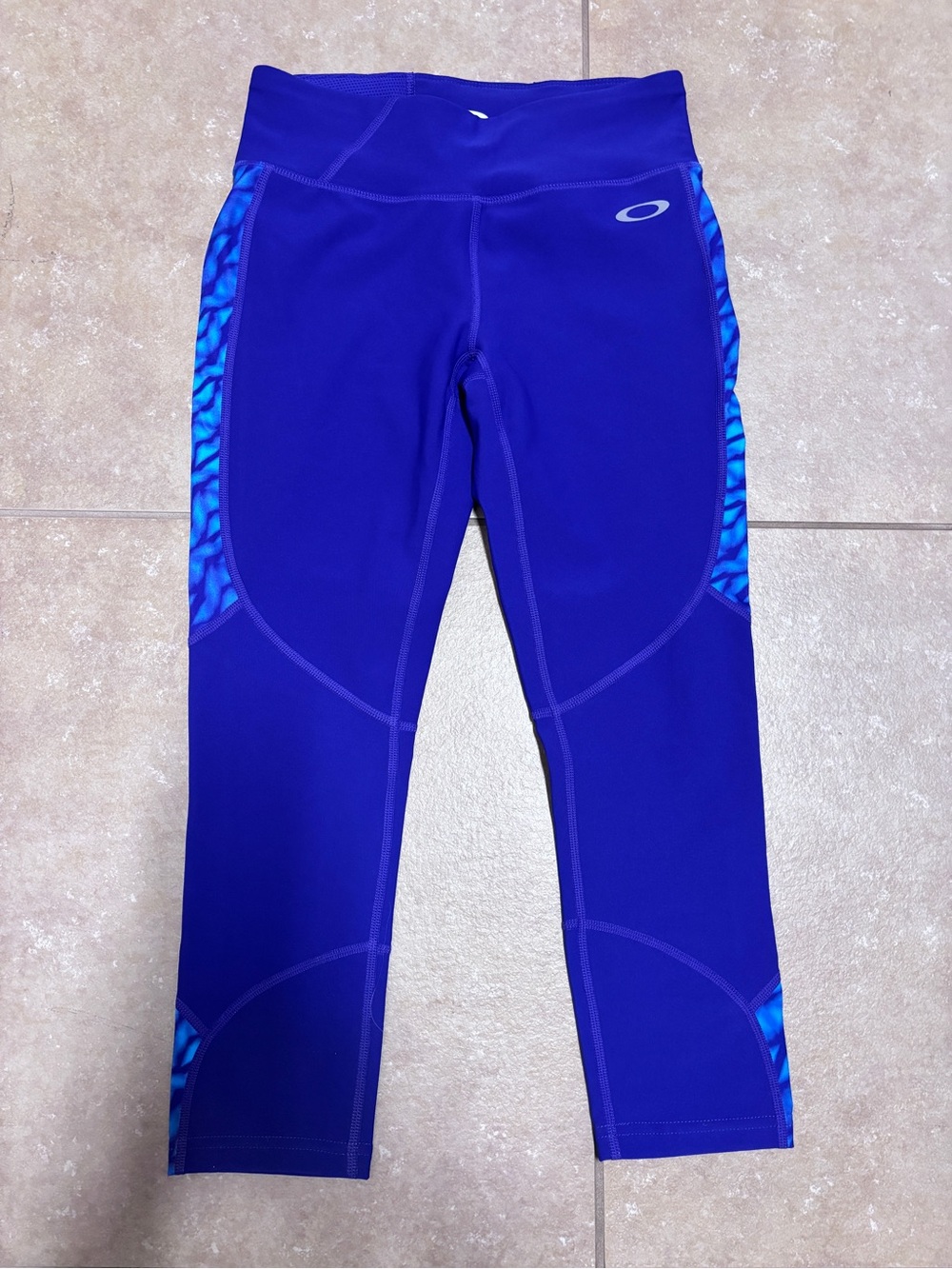 Oakley Women’s Royal Purple Capri Leggings with Blue Side Panels